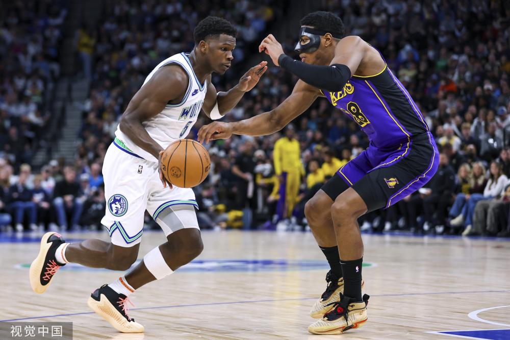 他们通过借 他们通过借